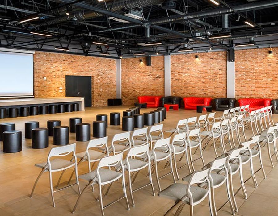 Indoor entertainment building - Autokamp Lanterna